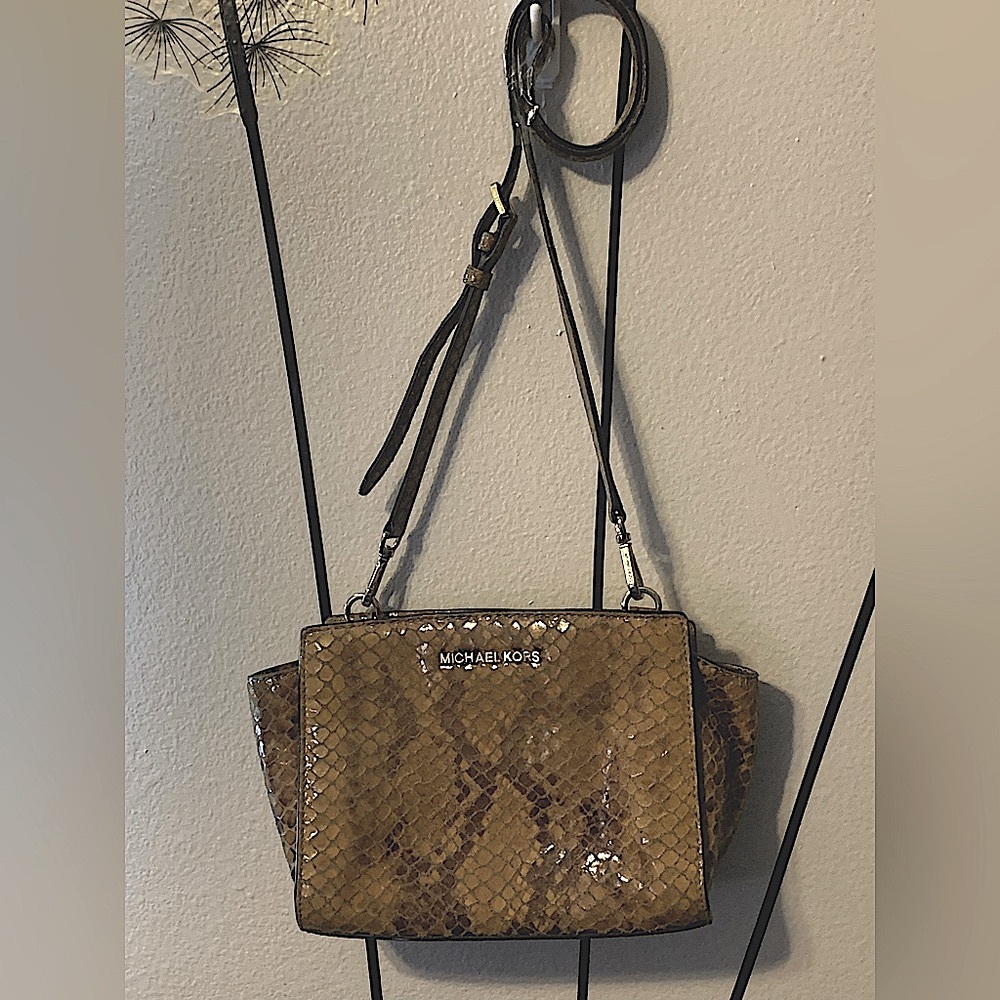 Michael Kors Brown/Gold Leather Crossbody Snake Embossed Bag Exc.Condition 🤩